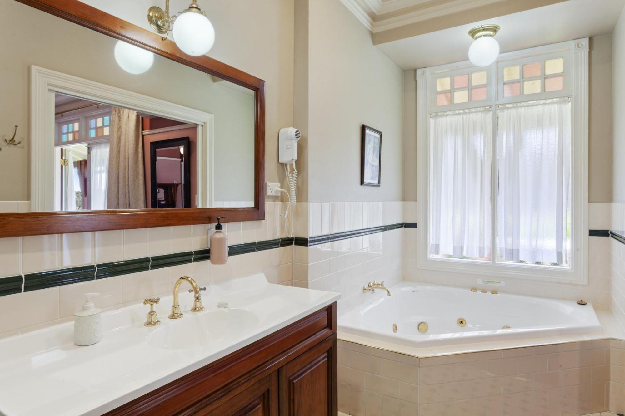 Bethany Manor B&B, Call Us For Cheapest Rates Leura Exterior photo